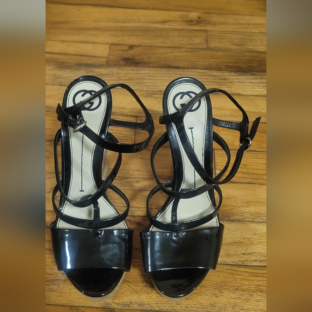 Elegant Black Strappy Women's Sandals